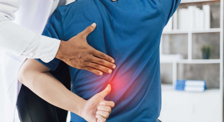Dolor de espalda crónico: ¿por qué el PEMF llega donde los analgésicos no llegan?